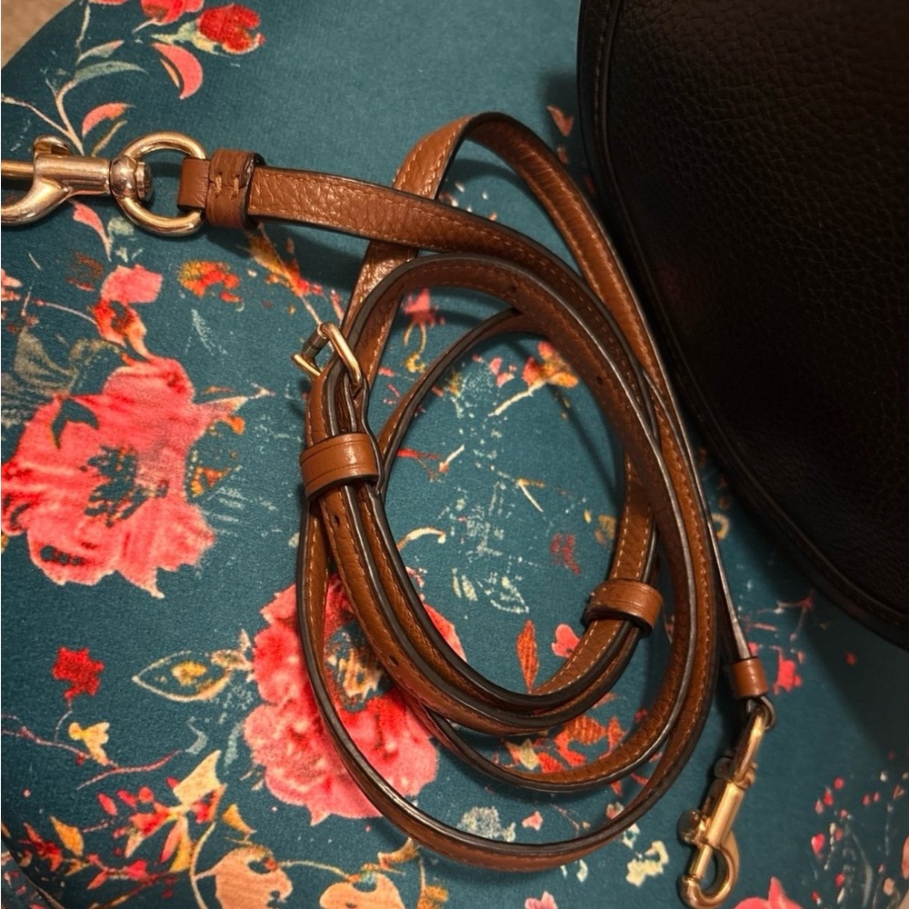 Coach C4056 Horse and Carriage Camera Crossbody Bag - Picture 7 of 10